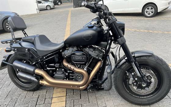 HARLEY-DAVIDSON SOFTAIL FAT BOB 114 