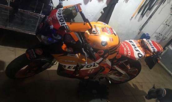 HONDA-CBR 1000RR REPSOL-2010