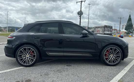 PORSCHE-MACAN-2023