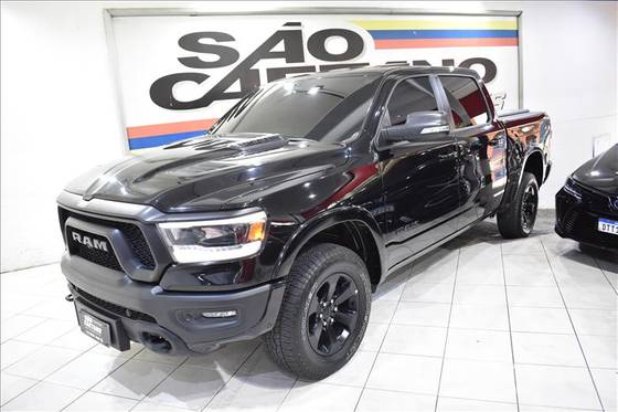 RAM 1500 5.7 V8 GASOLINA REBEL CD 4X4 AUTOMÁTICO