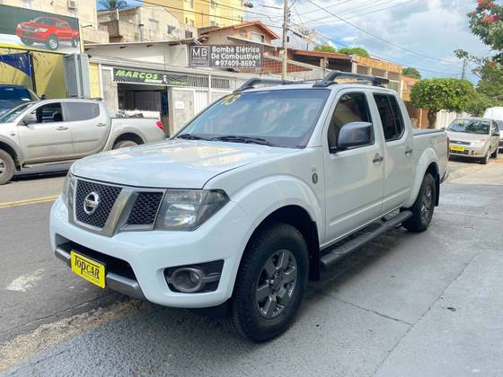 NISSAN FRONTIER 2.5 SV ATTACK 10 ANOS 4X2 CD TURBO ELETRONIC DIESEL 4P MANUAL