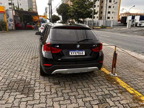 BMW-X1-2.0 16V TURBO ACTIVEFLEX SDRIVE20I X-LINE 4P AUTOMÁTICO BMW-X1-2015