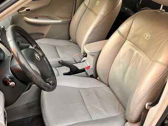 TOYOTA-COROLLA-1.8 GLI 16V FLEX 4P AUTOMÁTICO TOYOTA-COROLLA-2012