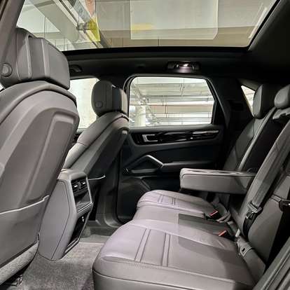 PORSCHE-CAYENNE-2019