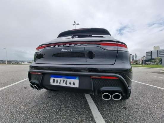 PORSCHE-MACAN-2022