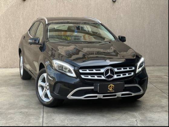 MERCEDES-BENZ GLA 200 1.6 CGI FLEX ADVANCE 7G-DCT