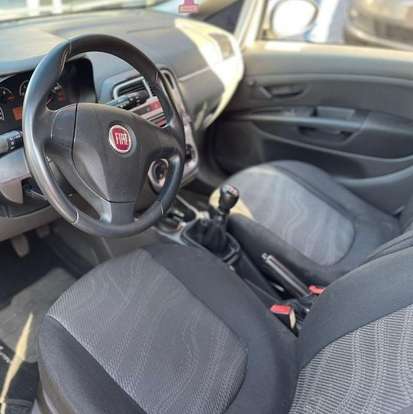 FIAT-PUNTO-2011
