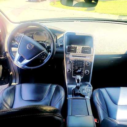 VOLVO-XC60-2014