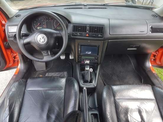 VOLKSWAGEN-GOLF-1998