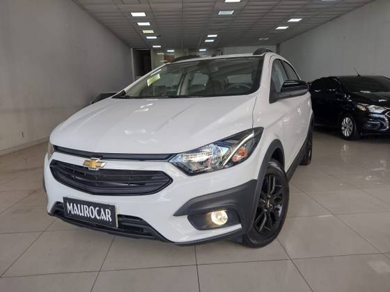 CHEVROLET ONIX 1.4 MPFI ACTIV 8V FLEX 4P AUTOMÁTICO