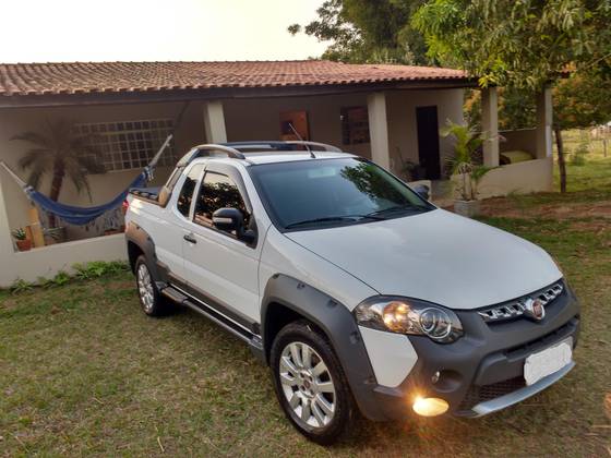 FIAT STRADA 1.8 MPI ADVENTURE CE 16V FLEX 2P MANUAL