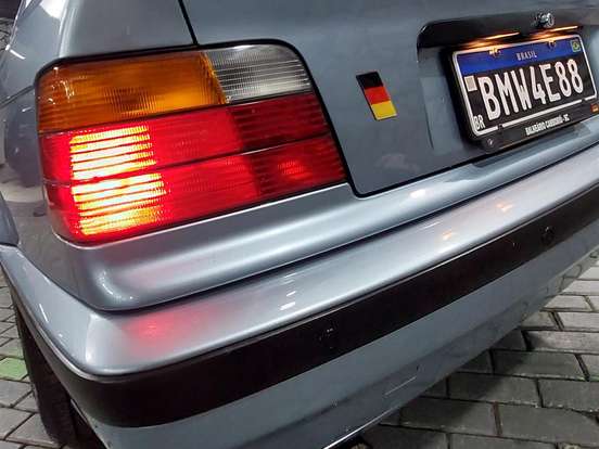 BMW-325i-2.5 SEDAN 24V GASOLINA 4P AUTOMÁTICO BMW-325i-1992