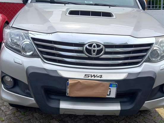 TOYOTA-HILUX SW4-3.0 SRV 4X4 7 LUGARES 16V TURBO INTERCOOLER DIESEL 4P AUTOMÁTICO TOYOTA-HILUX SW4-2014