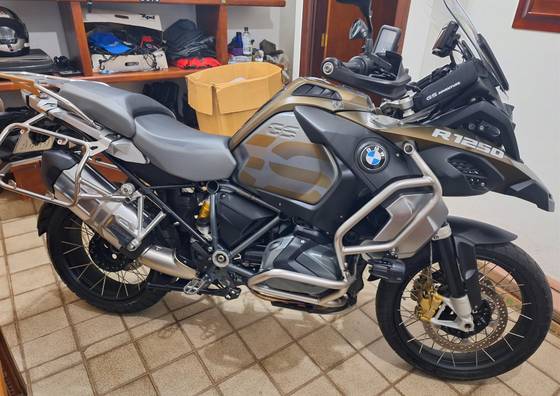 BMW R 1250 GS ADVENTURE PREMIUM + EXCLUSIVE 
