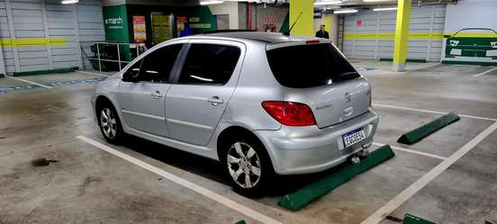 PEUGEOT-307-2010