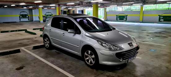 PEUGEOT-307-2010