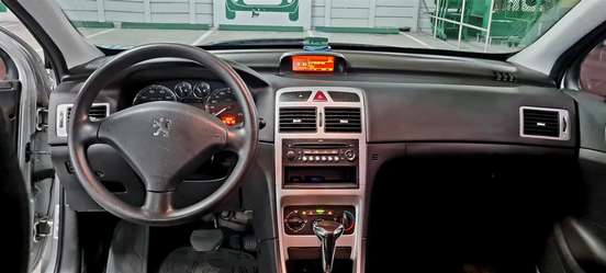 PEUGEOT-307-2010