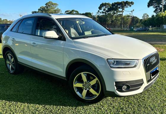 AUDI Q3 2.0 TFSI AMBITION QUATTRO 4P GASOLINA S TRONIC