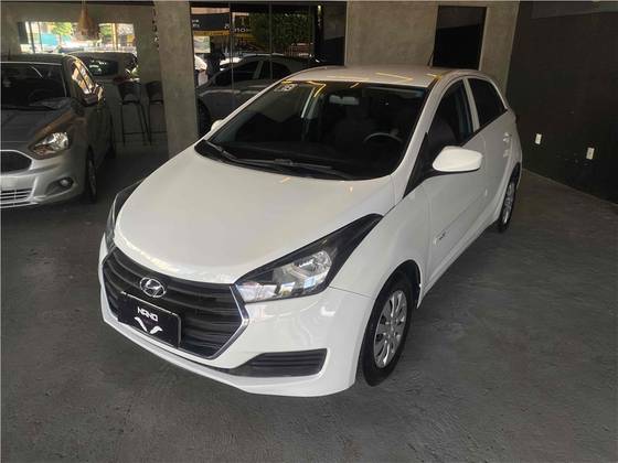 HYUNDAI HB20 1.0 COMFORT PLUS 12V FLEX 4P MANUAL