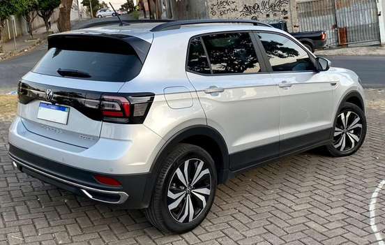 VOLKSWAGEN-T-CROSS-2021