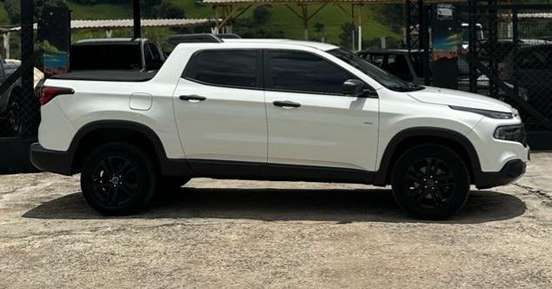 FIAT-TORO-2017