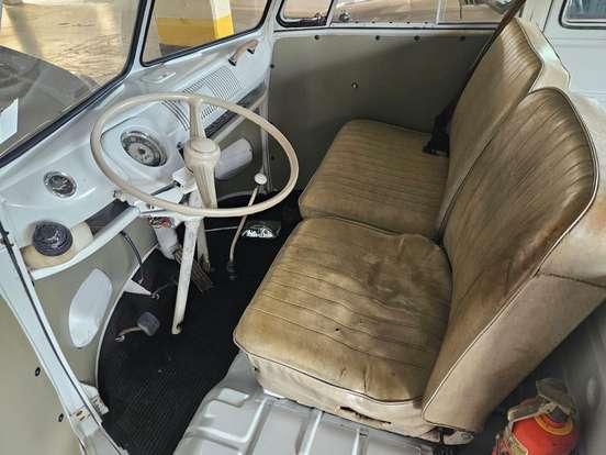 VOLKSWAGEN-KOMBI-1.5 LUXO 8V GASOLINA 3P MANUAL VOLKSWAGEN-KOMBI-1970