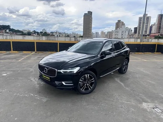 VOLVO XC60 2.0 T8 HYBRID MOMENTUM AWD GEARTRONIC