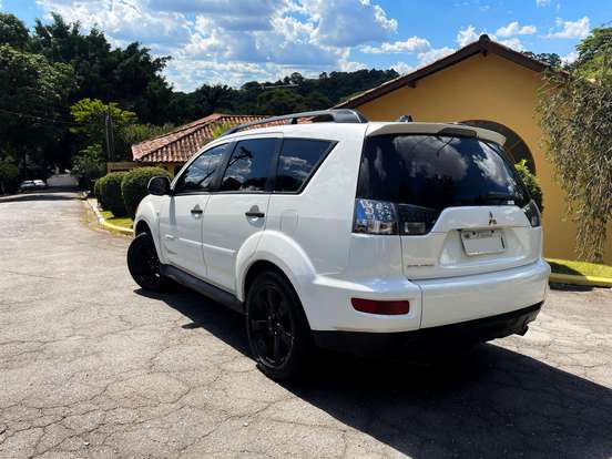 MITSUBISHI-OUTLANDER-2.0 16V GASOLINA 4P AUTOMÁTICO MITSUBISHI-OUTLANDER-2012