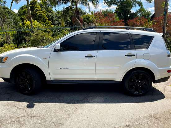 MITSUBISHI-OUTLANDER-2.0 16V GASOLINA 4P AUTOMÁTICO MITSUBISHI-OUTLANDER-2012