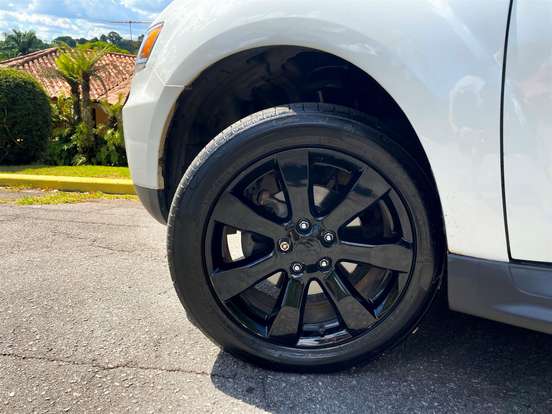 MITSUBISHI-OUTLANDER-2.0 16V GASOLINA 4P AUTOMÁTICO MITSUBISHI-OUTLANDER-2012