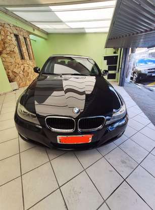 BMW-320i-2010