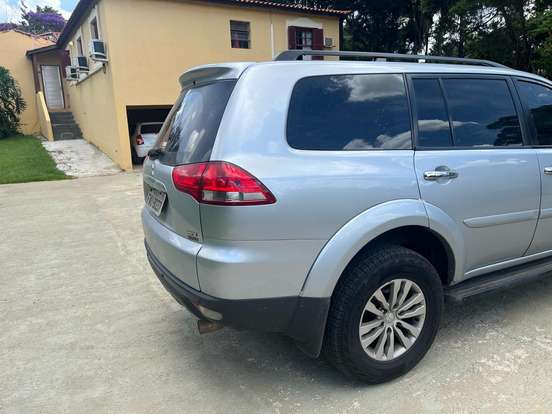 MITSUBISHI-PAJERO DAKAR-2015