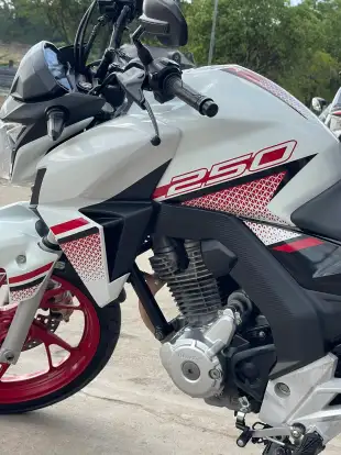 HONDA-CB TWISTER-2022