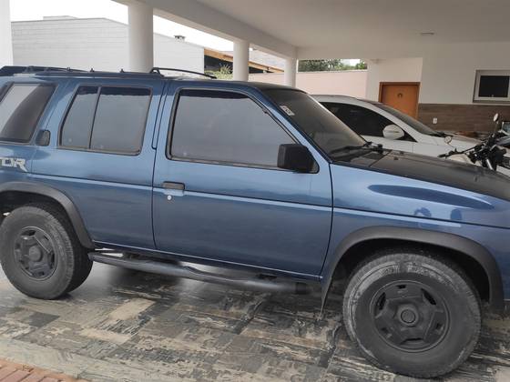 NISSAN PATHFINDER 3.0 SE 4X4 V6 12V GASOLINA 4P MANUAL