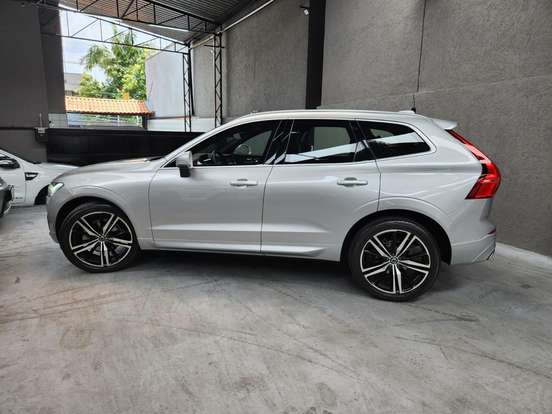 VOLVO-XC60-2.0 T5 GASOLINA R-DESIGN AWD GEARTRONIC VOLVO-XC60-2017