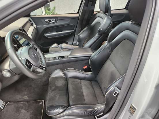 VOLVO-XC60-2.0 T5 GASOLINA R-DESIGN AWD GEARTRONIC VOLVO-XC60-2017