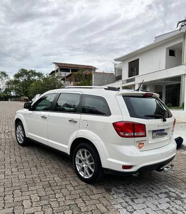 DODGE JOURNEY 3.6 RT AWD V6 GASOLINA 4P AUTOMÁTICO