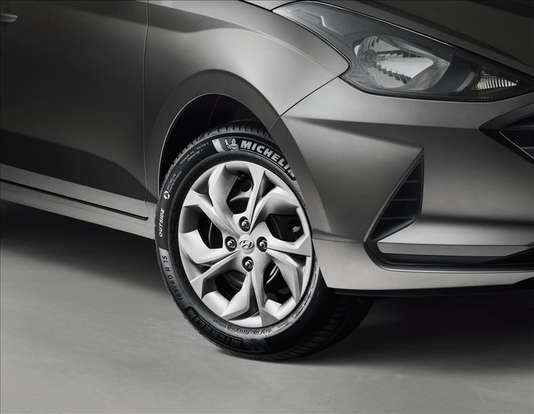HYUNDAI-HB20S-2023