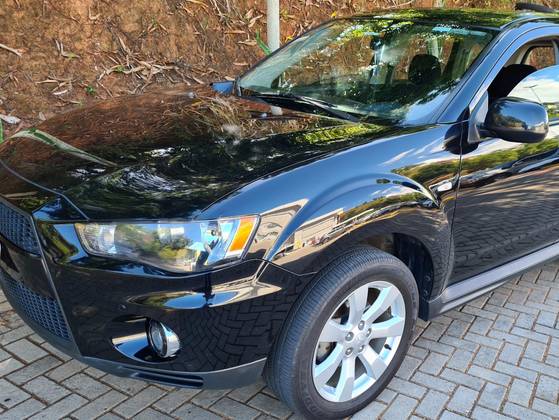 MITSUBISHI OUTLANDER 2.4 4X4 16V GASOLINA 4P AUTOMÁTICO