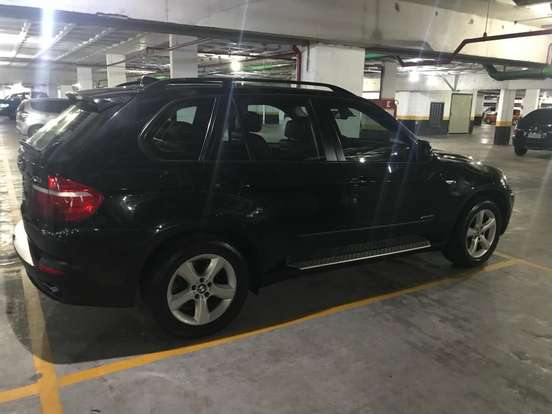 BMW-X5-2009