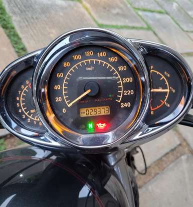 HARLEY-DAVIDSON-V-ROD-2008