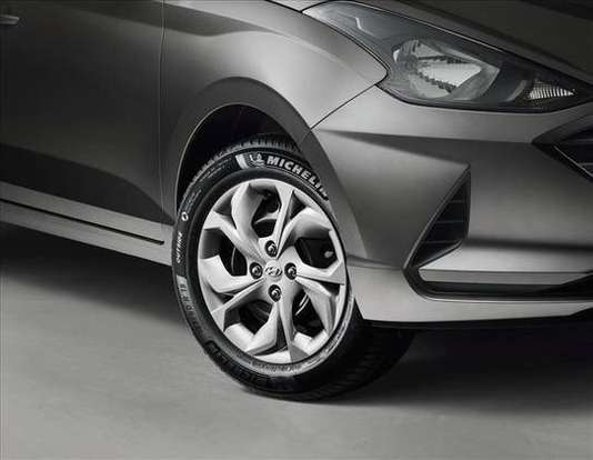 HYUNDAI-HB20S-2023