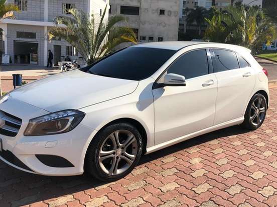 MERCEDES-BENZ-A 200-1.6 TURBO URBAN 16V GASOLINA 4P AUTOMÁTICO MERCEDES-BENZ-A 200-2014