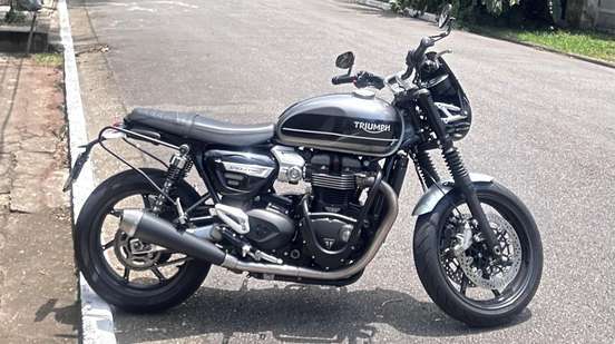 TRIUMPH-SPEED TWIN-2021