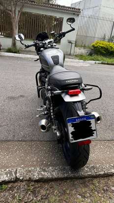 TRIUMPH-SPEED TWIN-2021