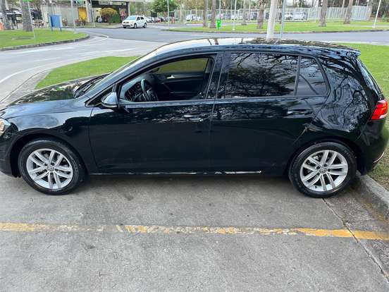 VOLKSWAGEN-GOLF-1.0 200 TSI TOTAL FLEX COMFORTLINE TIPTRONIC VOLKSWAGEN-GOLF-2018