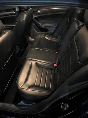VOLKSWAGEN-GOLF-2018