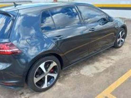 VOLKSWAGEN-GOLF-2.0 TSI GTI 16V TURBO GASOLINA 4P AUTOMÁTICO VOLKSWAGEN-GOLF-2014