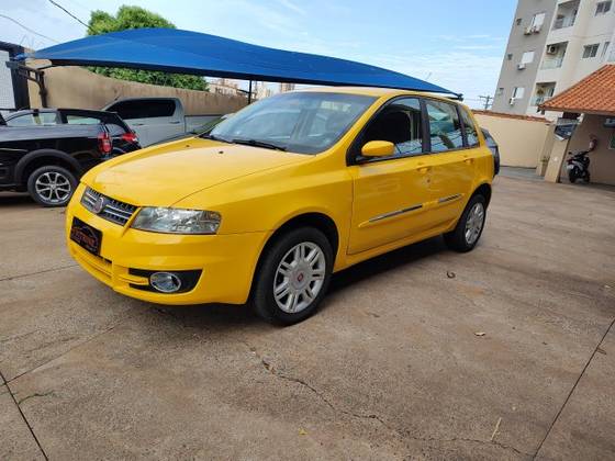 FIAT STILO 1.8 MPI 8V FLEX 4P MANUAL