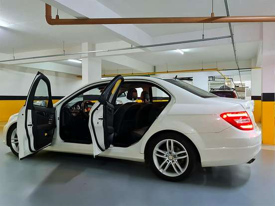 MERCEDES-BENZ-C 180-2012